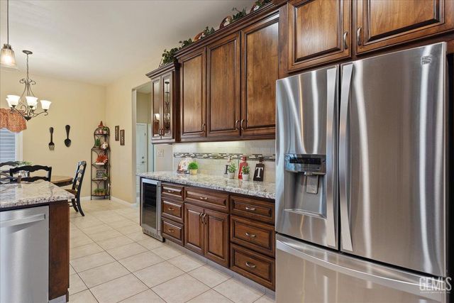 4401 Garnet Court, Bakersfield, CA 93308