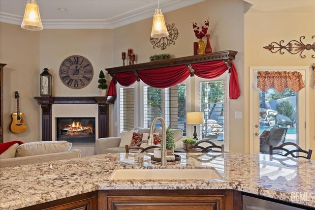 4401 Garnet Court, Bakersfield, CA 93308