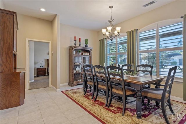 4401 Garnet Court, Bakersfield, CA 93308