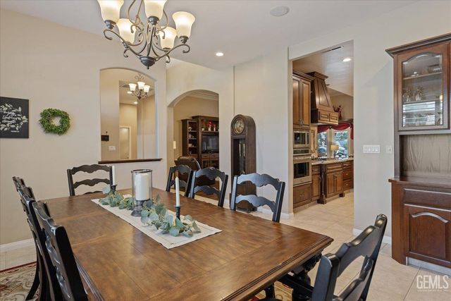 4401 Garnet Court, Bakersfield, CA 93308