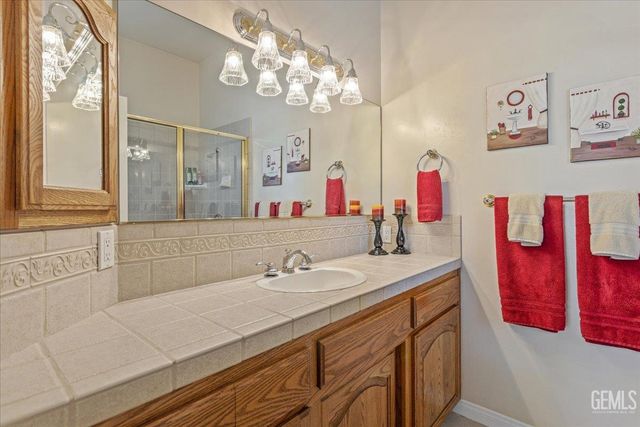 4401 Garnet Court, Bakersfield, CA 93308