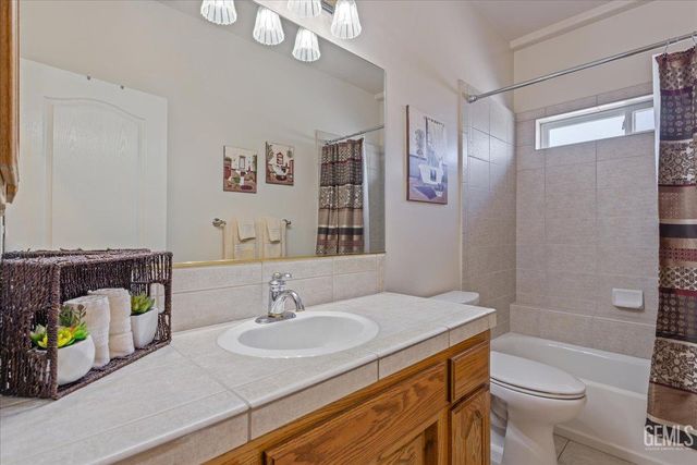 4401 Garnet Court, Bakersfield, CA 93308