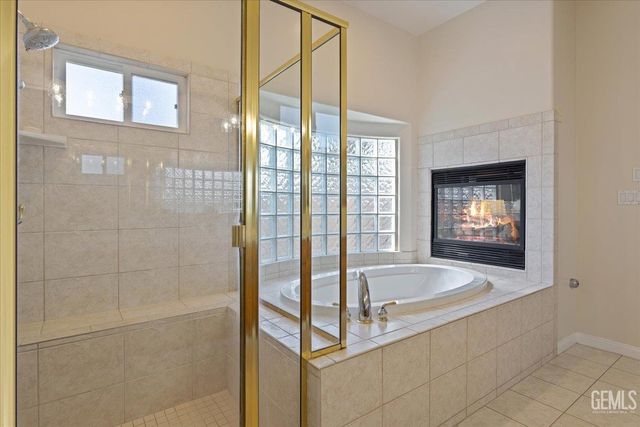 4401 Garnet Court, Bakersfield, CA 93308