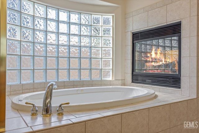 4401 Garnet Court, Bakersfield, CA 93308