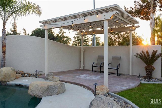 4401 Garnet Court, Bakersfield, CA 93308