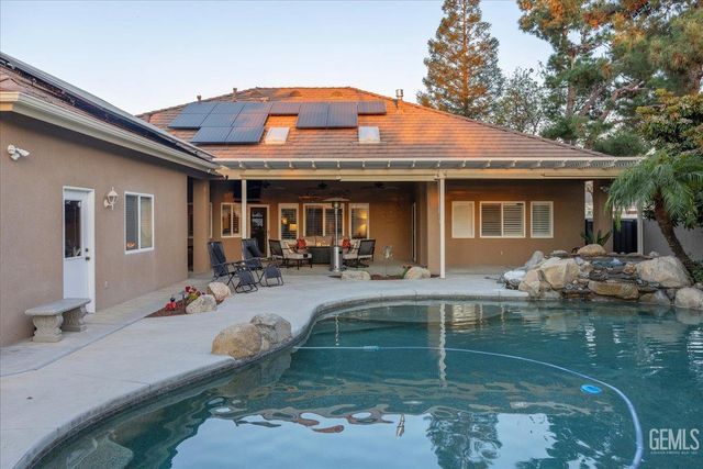 4401 Garnet Court, Bakersfield, CA 93308