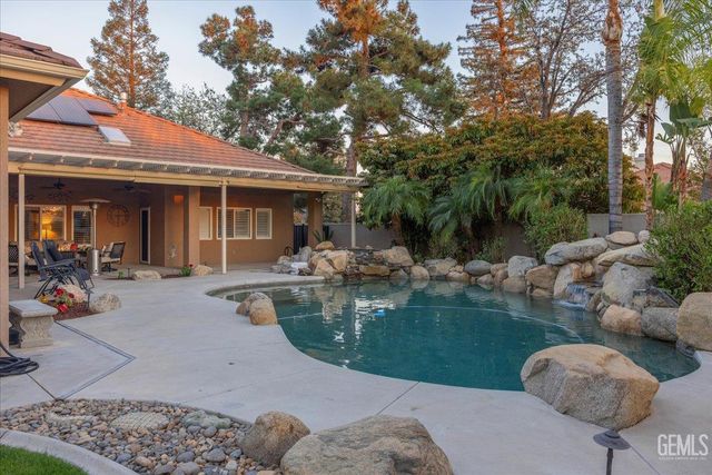 4401 Garnet Court, Bakersfield, CA 93308