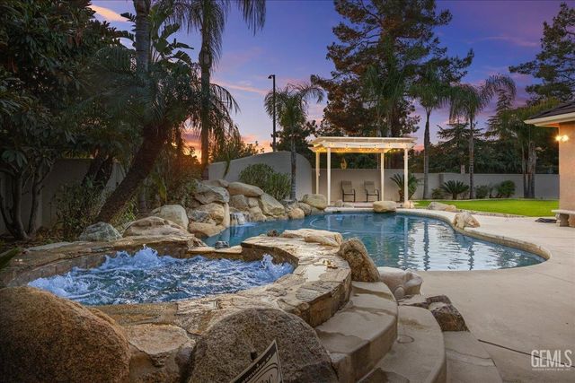 4401 Garnet Court, Bakersfield, CA 93308