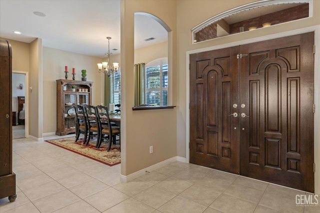 4401 Garnet Court, Bakersfield, CA 93308