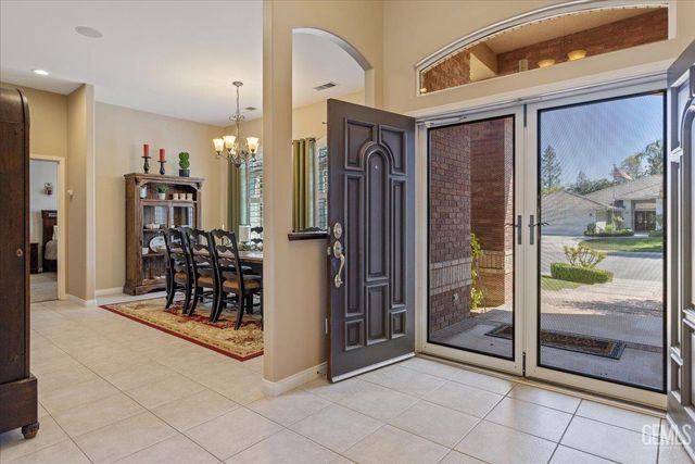 4401 Garnet Court, Bakersfield, CA 93308