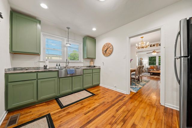 104 E St. Louis Street, Hot Springs, AR 71901