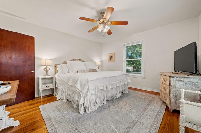 104 E St. Louis Street, Hot Springs, AR 71901