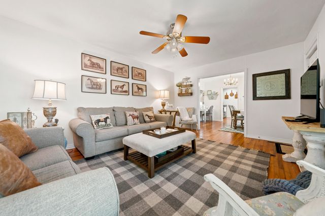104 E St. Louis Street, Hot Springs, AR 71901