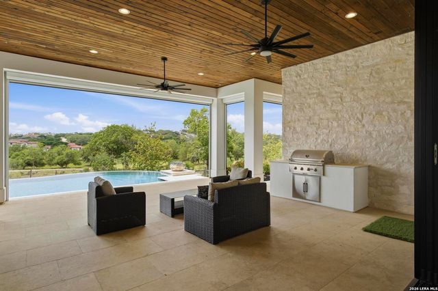 3728 CLUBS DR, Boerne, TX 78006