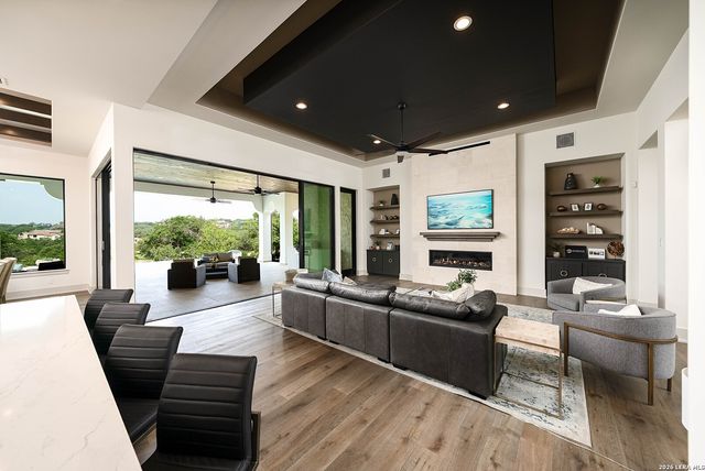 3728 CLUBS DR, Boerne, TX 78006