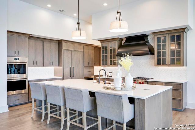 3728 CLUBS DR, Boerne, TX 78006