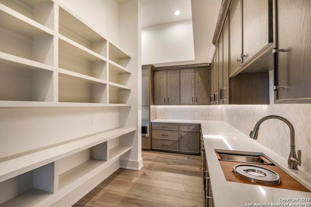3728 CLUBS DR, Boerne, TX 78006