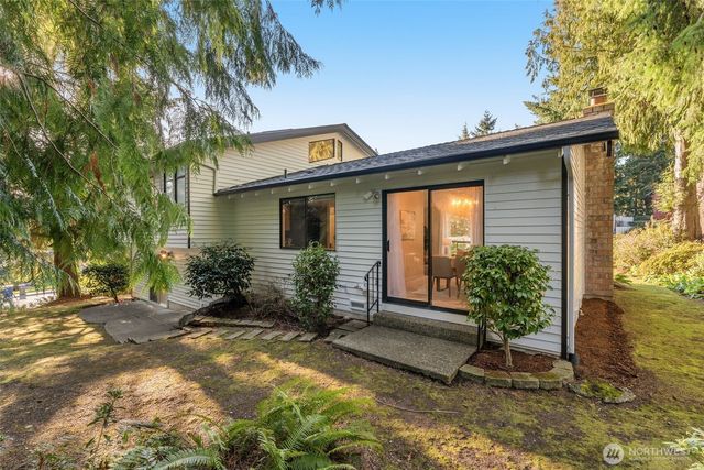 5820 141st Place SE, Bellevue, WA 98006