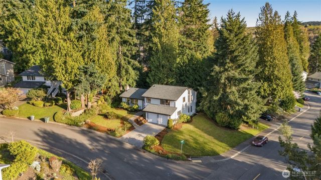 5820 141st Place SE, Bellevue, WA 98006