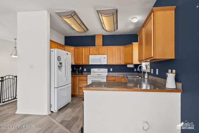20850 Mountainside Drive, Eagle River, AK 99577