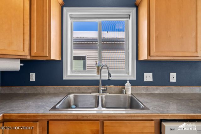 20850 Mountainside Drive, Eagle River, AK 99577