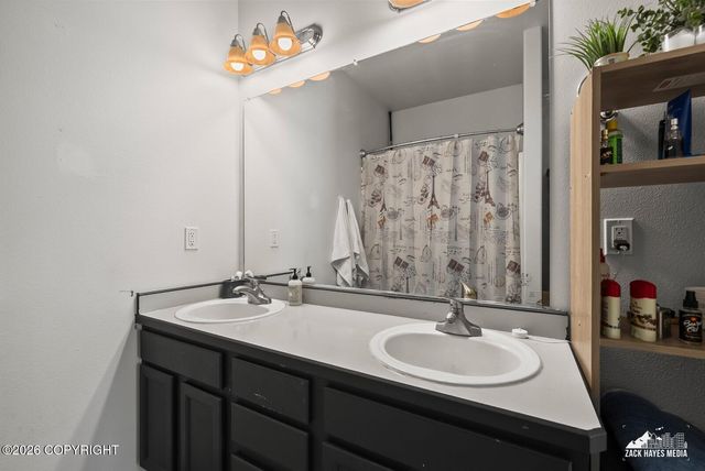 20850 Mountainside Drive, Eagle River, AK 99577