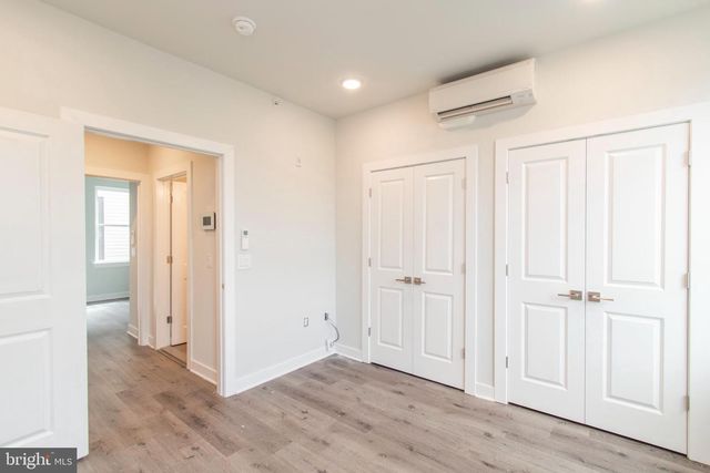 19 S 44TH ST, Philadelphia, PA 19104