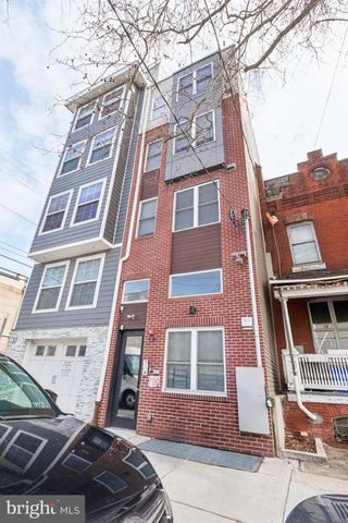 19 S 44TH ST, Philadelphia, PA 19104