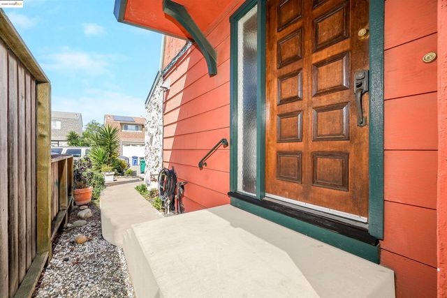 25322 Ironwood Ct, Hayward, CA 94545