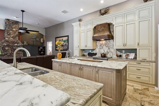 1006 PANTHER STREET, Oviedo, FL 32765