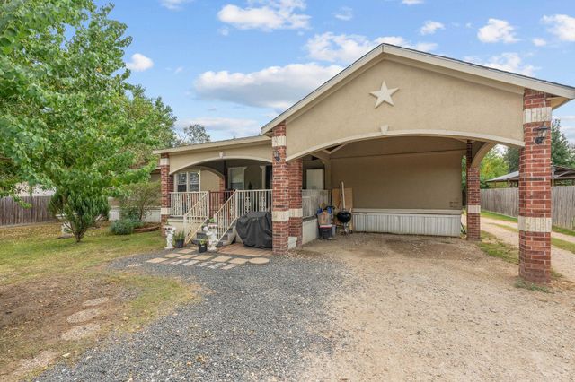 16320 Summit Oaks Drive, Conroe, TX 77303