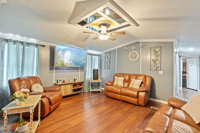 16320 Summit Oaks Drive, Conroe, TX 77303