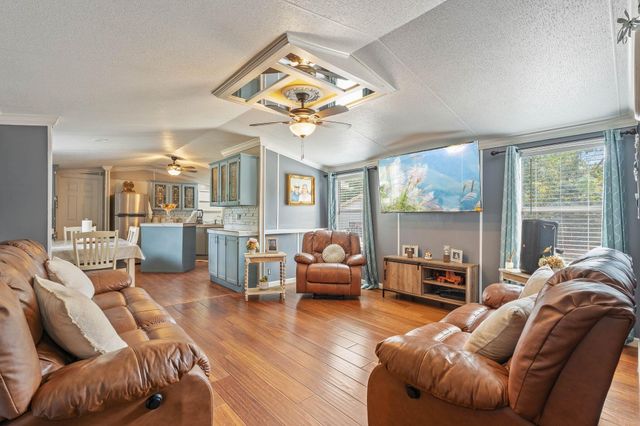 16320 Summit Oaks Drive, Conroe, TX 77303