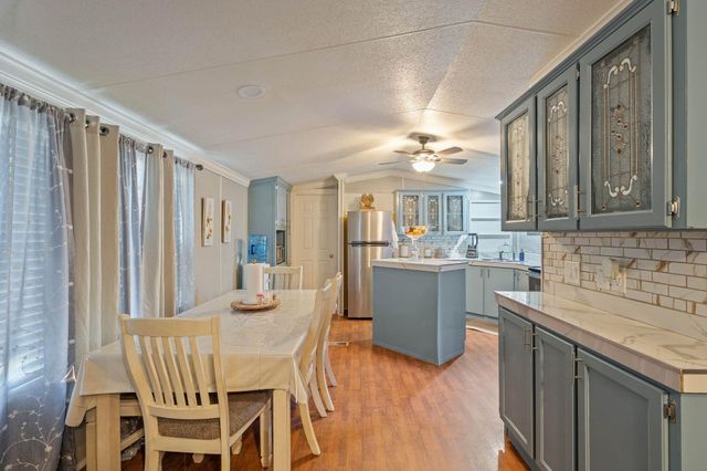 16320 Summit Oaks Drive, Conroe, TX 77303