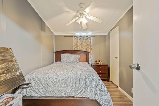 16320 Summit Oaks Drive, Conroe, TX 77303