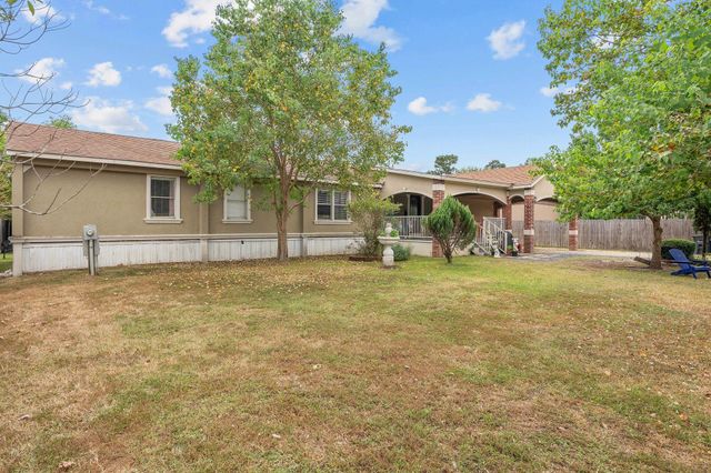 16320 Summit Oaks Drive, Conroe, TX 77303