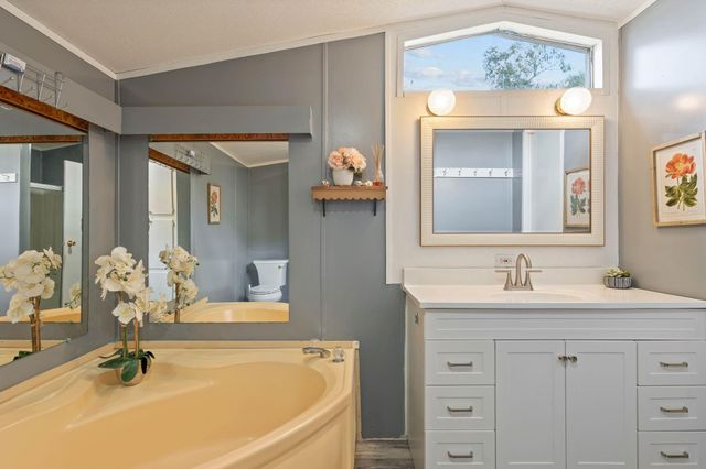 16320 Summit Oaks Drive, Conroe, TX 77303