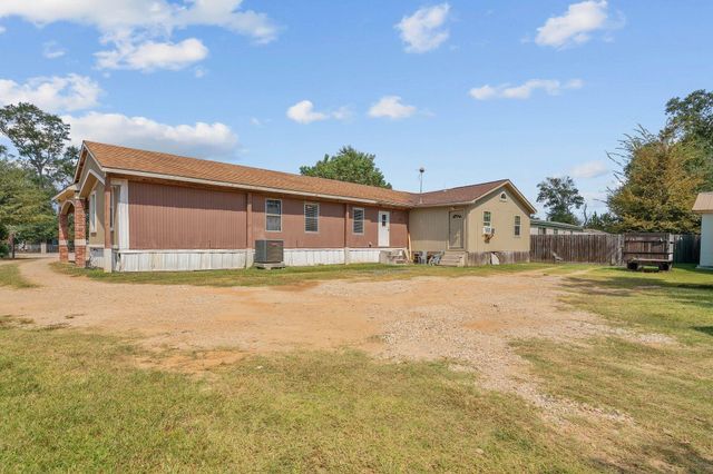 16320 Summit Oaks Drive, Conroe, TX 77303