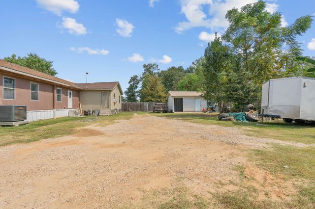16320 Summit Oaks Drive, Conroe, TX 77303