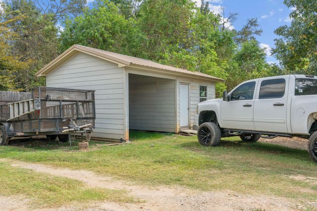 16320 Summit Oaks Drive, Conroe, TX 77303