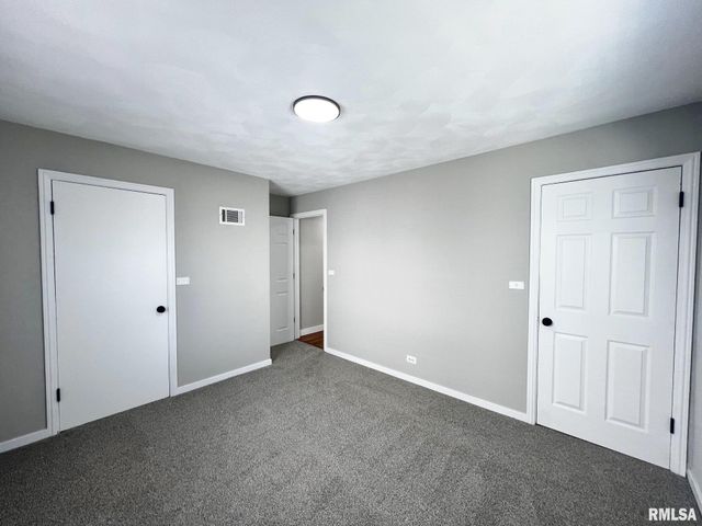 2408 W ROHMANN Avenue, West Peoria, IL 61604