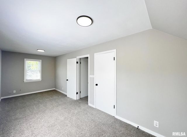 2408 W ROHMANN Avenue, West Peoria, IL 61604