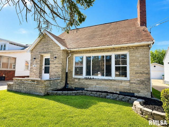2408 W ROHMANN Avenue, West Peoria, IL 61604
