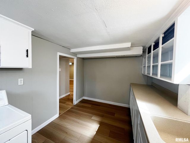 2408 W ROHMANN Avenue, West Peoria, IL 61604