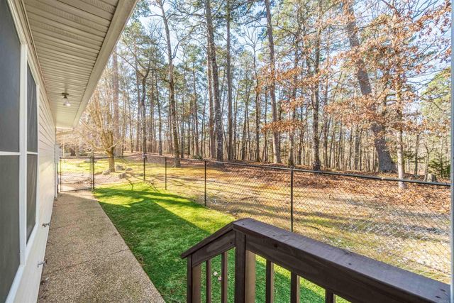 7 Gancho Lane, Hot Springs Village, AR 71909