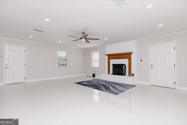 210 Webb Street, Warner Robins, GA 31093