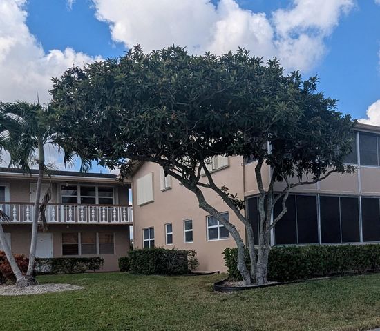 60 Andover C, West Palm Beach, FL 33417