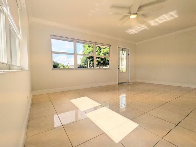 60 Andover C, West Palm Beach, FL 33417
