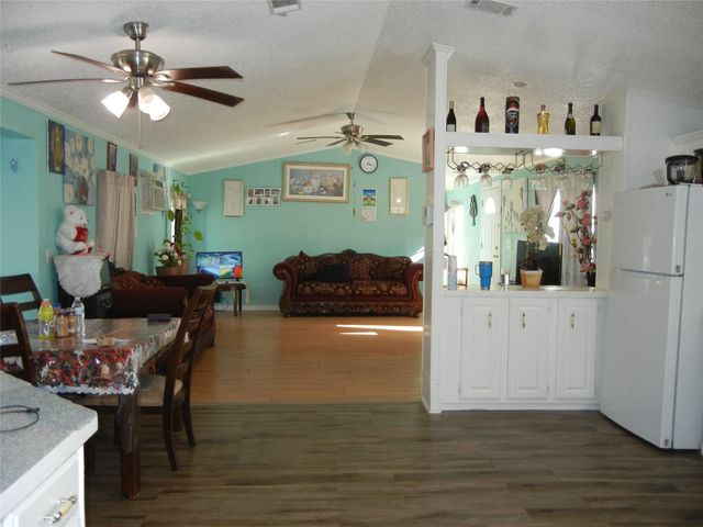 193 Rosemary Lane, Livingston, TX 77351