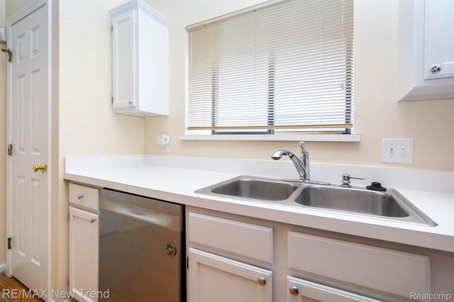 2521 Country Village Court, Ann Arbor, MI 48103